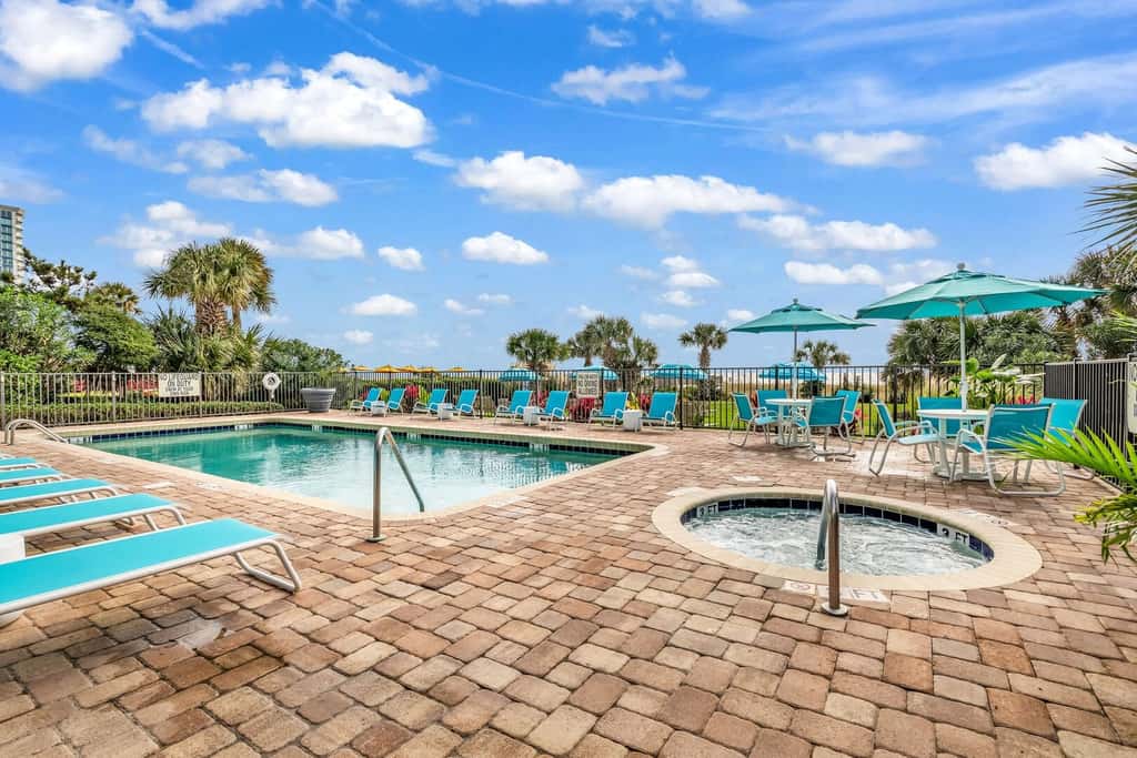 Ocean Views & Coastal Comfort at Meridian Plaza 508