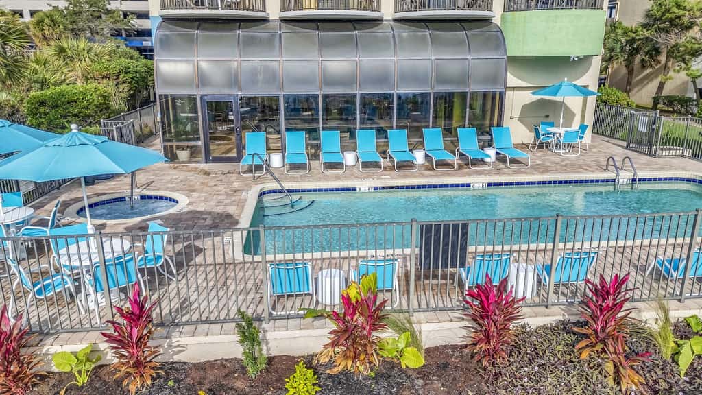 Ocean Views & Coastal Comfort at Meridian Plaza 508