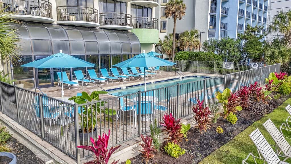 Ocean Views & Coastal Comfort at Meridian Plaza 508