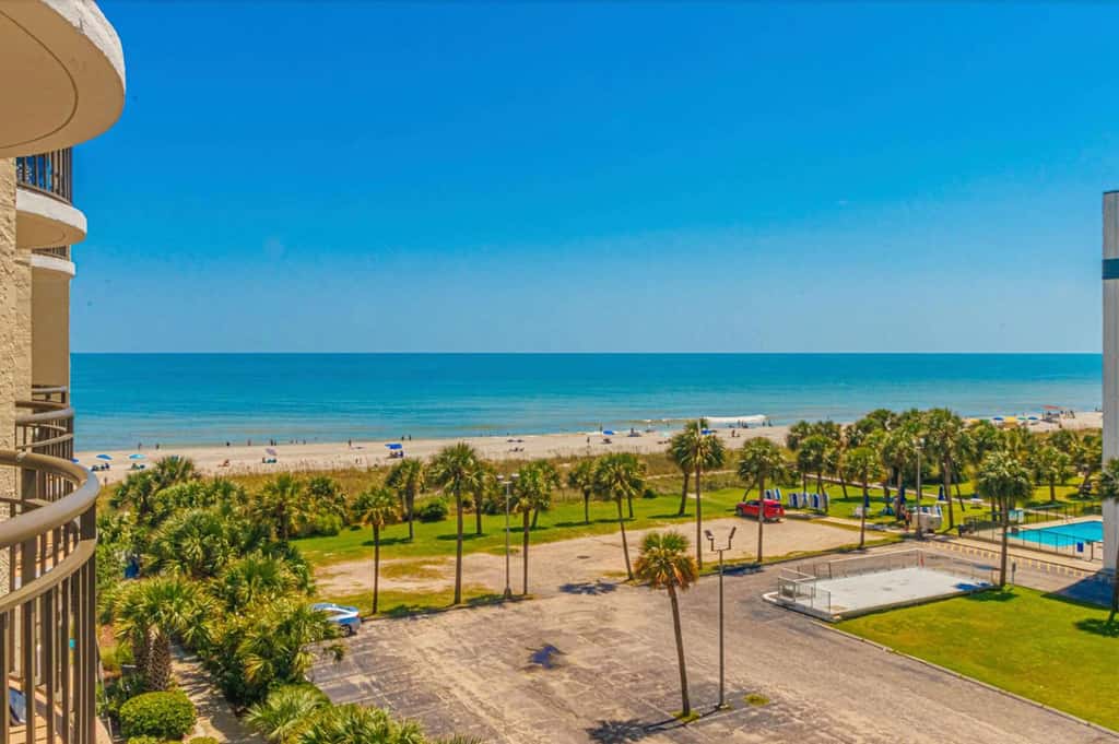 Ocean Views & Coastal Comfort at Meridian Plaza 508