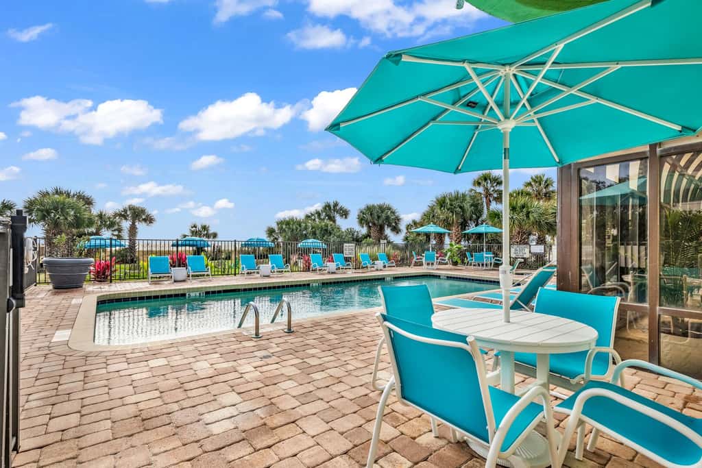 Ocean Views & Resort-Style Relaxation at Meridian Plaza 507