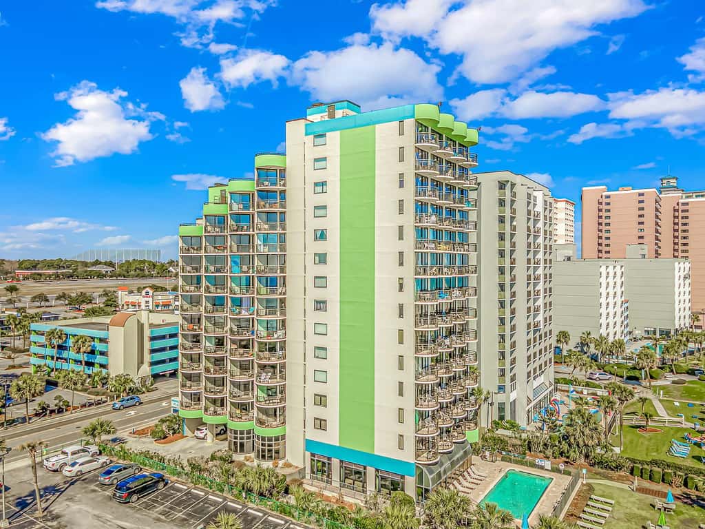Ocean Views & Resort-Style Relaxation at Meridian Plaza 507