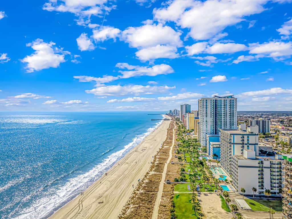 Ocean Views & Resort-Style Relaxation at Meridian Plaza 507