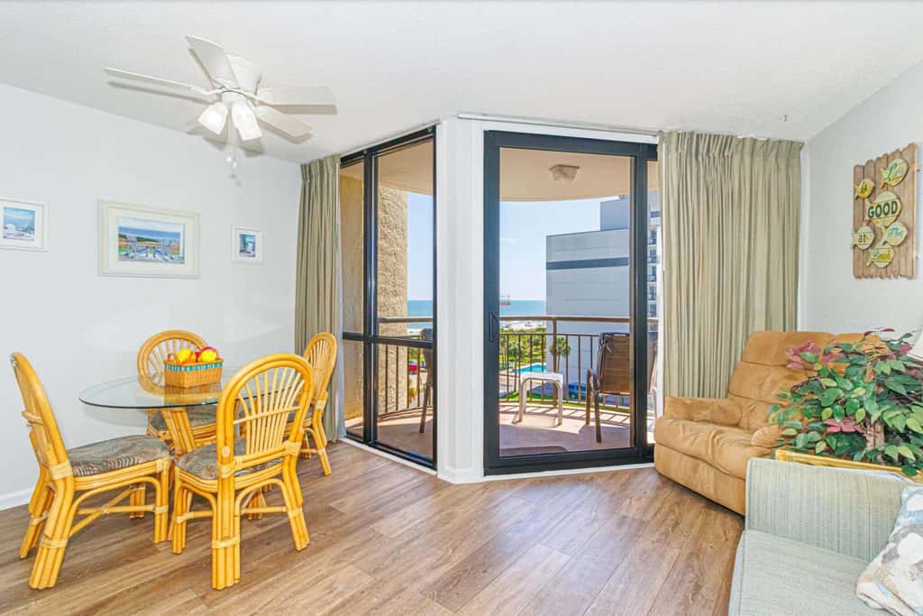 Ocean Views & Resort-Style Relaxation at Meridian Plaza 507