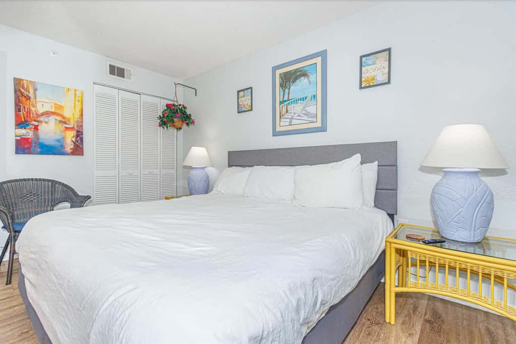 Ocean Views & Resort-Style Relaxation at Meridian Plaza 507