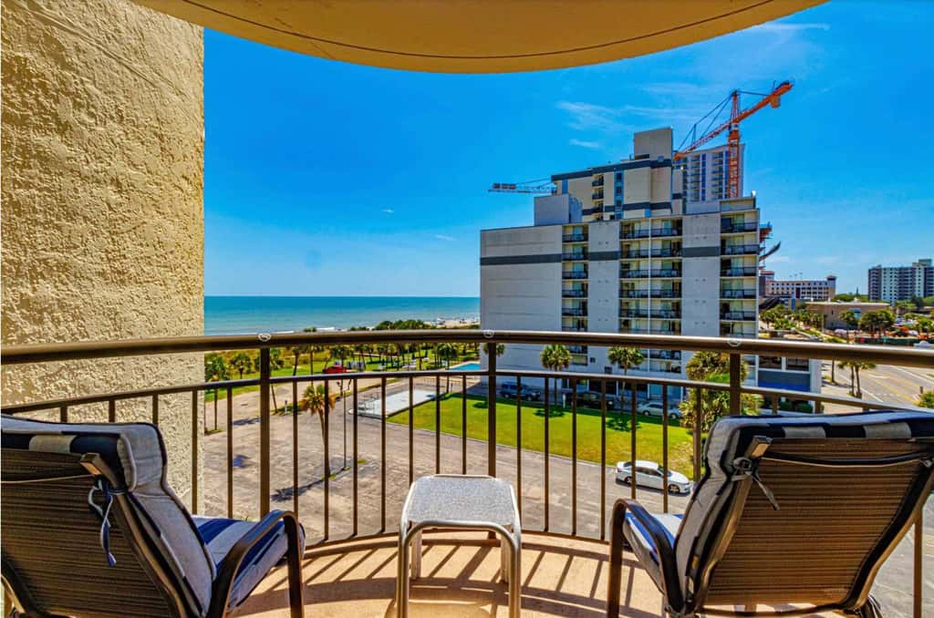 Ocean Views & Resort-Style Relaxation at Meridian Plaza 507