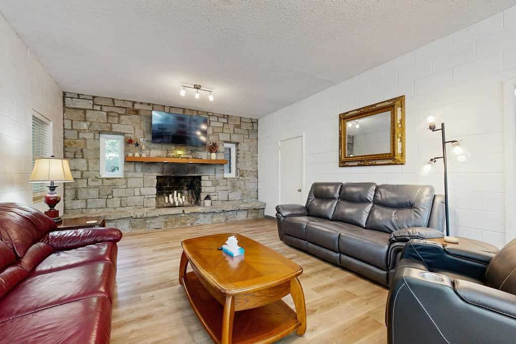 Cozy Mountain Hideaway - Unit 2