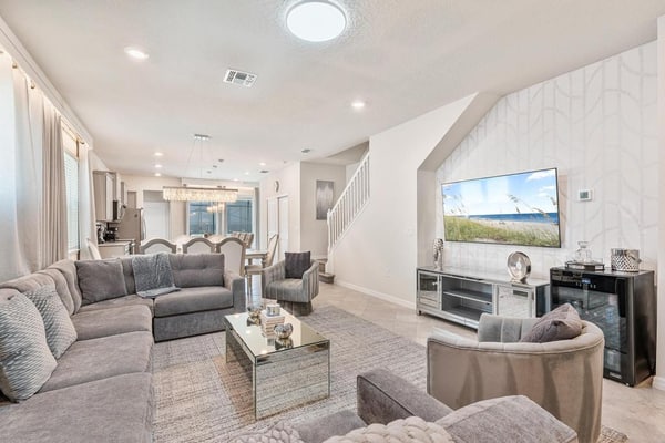 5BR/5.5BA Clermont Home w/ Resort Pool & Golf