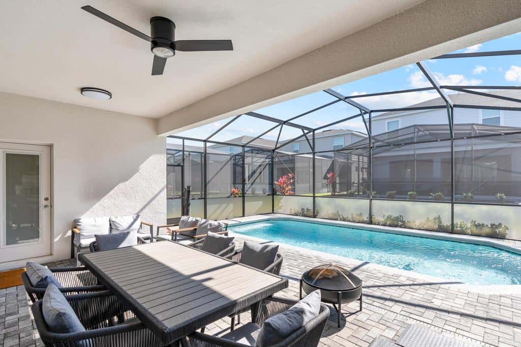 Pool Escape at Windsor Cay