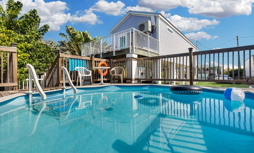 2BR Marathon home with private pool
