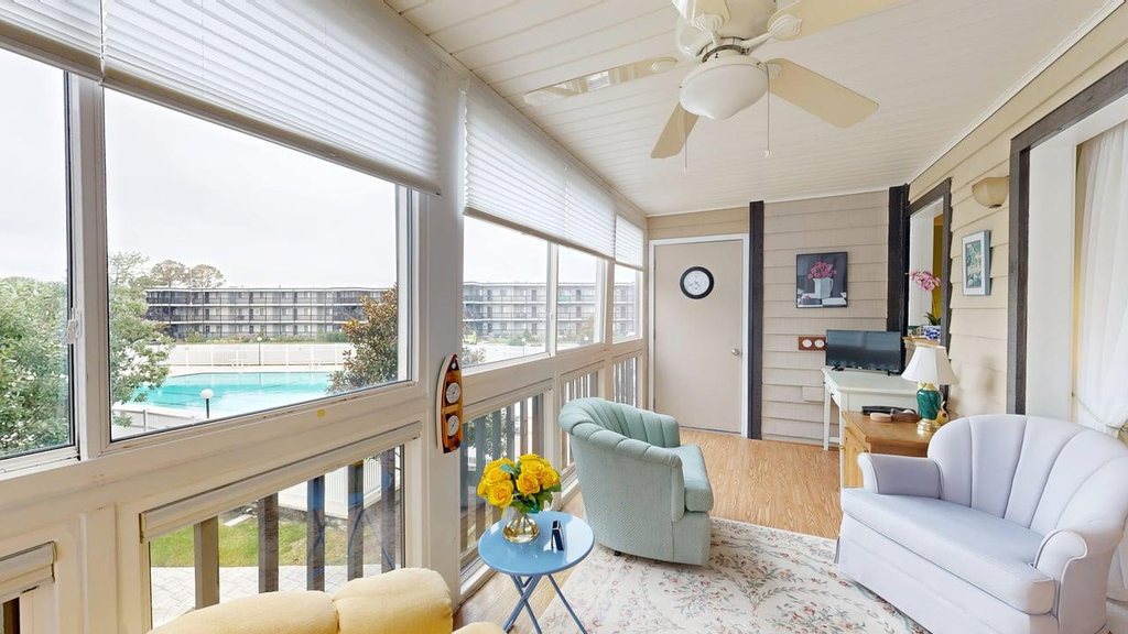 Coastal Comfort in the Heart of Midtown Ocean City