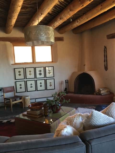 El Nido - Taos Retreat with Hot Tub & Mountain Views