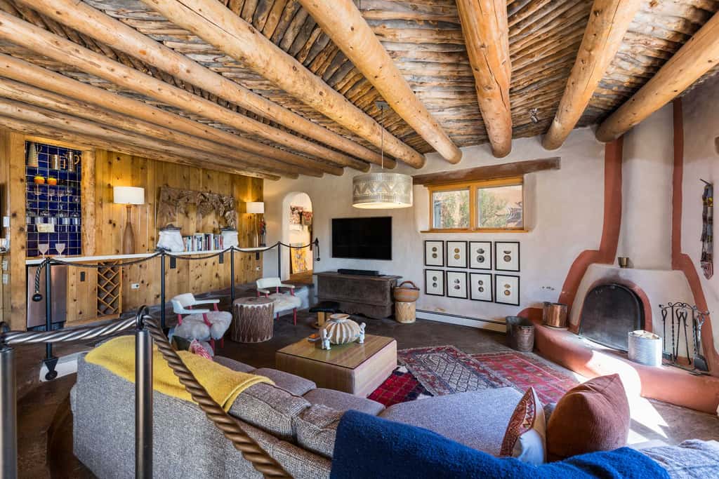 El Nido - Taos Retreat with Hot Tub & Mountain Views