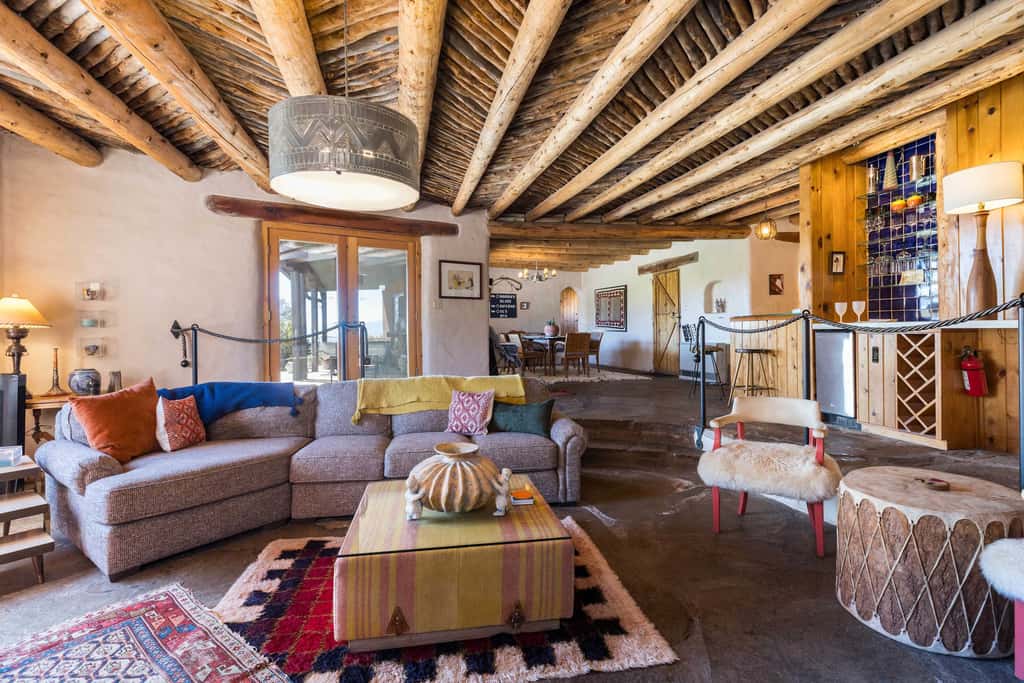 El Nido - Taos Retreat with Hot Tub & Mountain Views