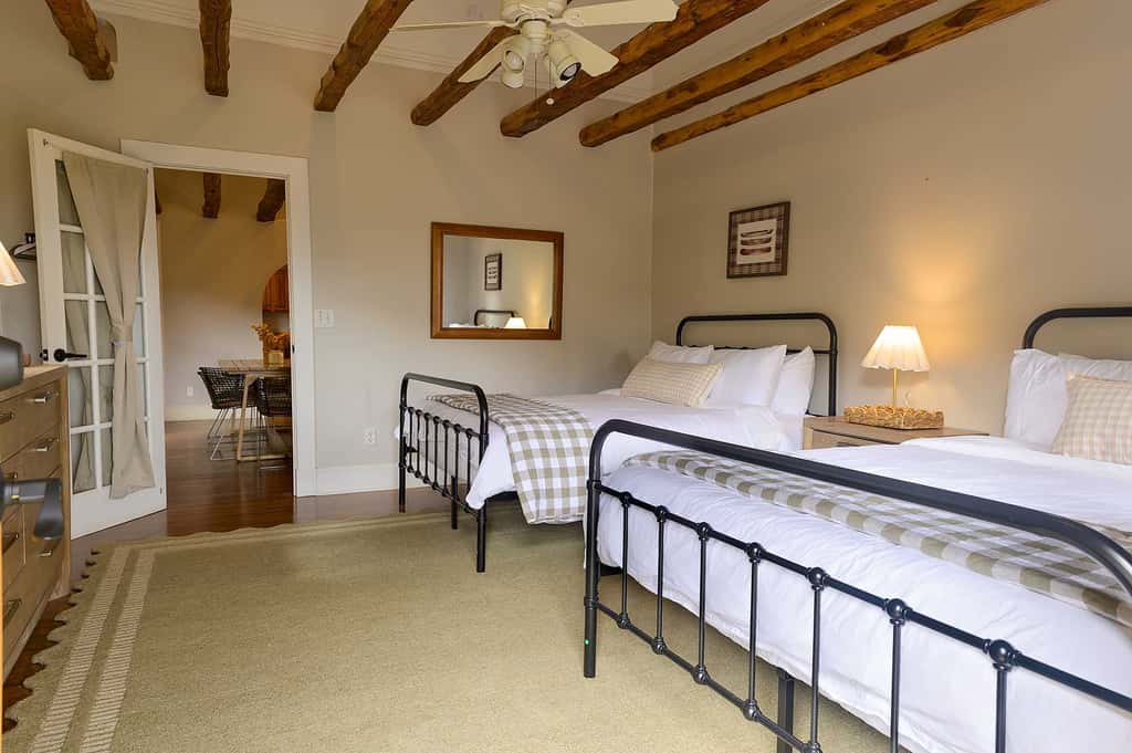 Ridgeview Home with Hot Tub in Lookout Valley