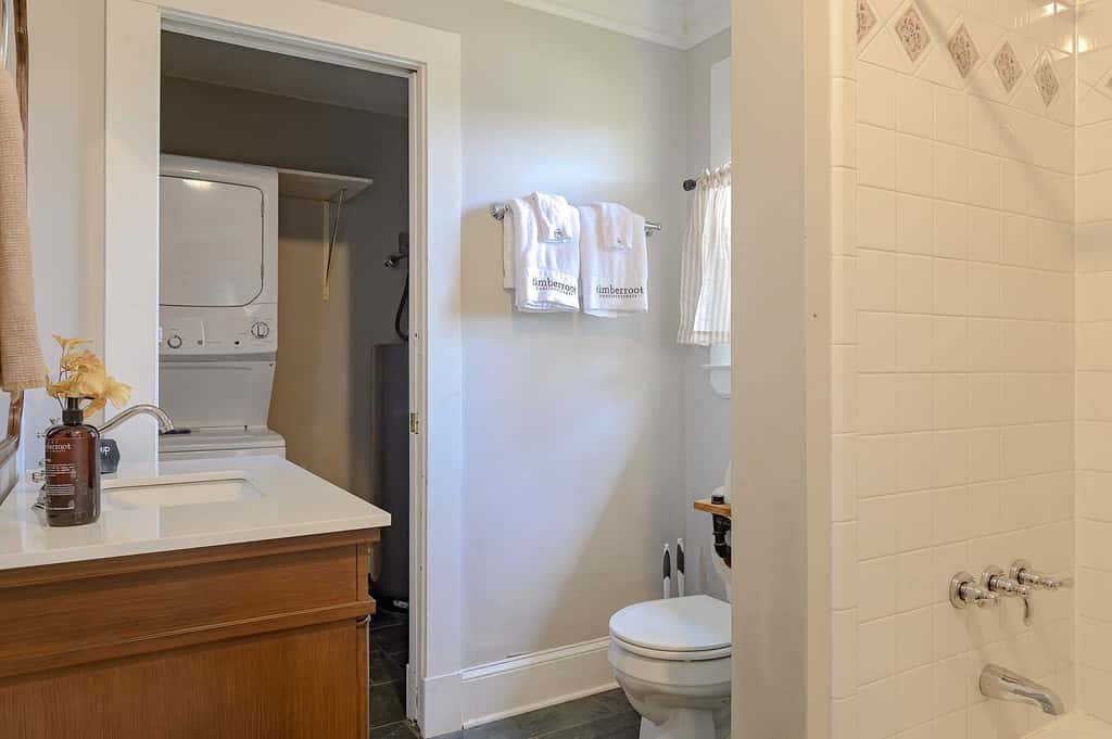 Ridgeview Home with Hot Tub in Lookout Valley