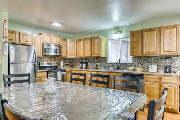 Knox & Pine 3BR Tahoe Home Fireplace & Garage
