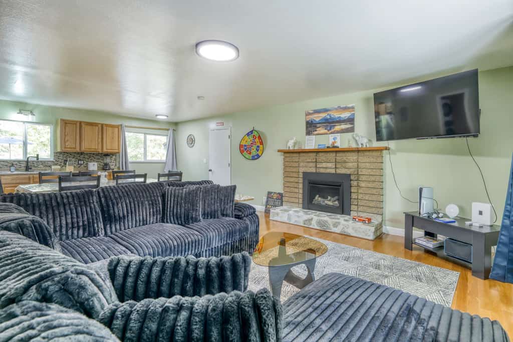 Knox & Pine  3BR Tahoe Home Fireplace & Garage