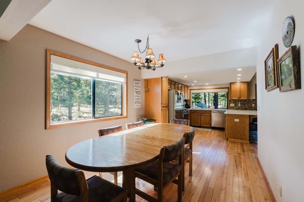 Sunriver Fun with a Private Hot Tub, Cozy Fireplaces & SHARC Access for the Ultimate Sunriver Getaway