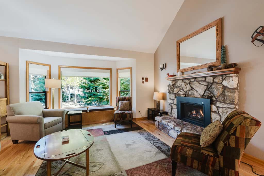 Sunriver Fun - Fireplaces, Hot tub & SHARC
