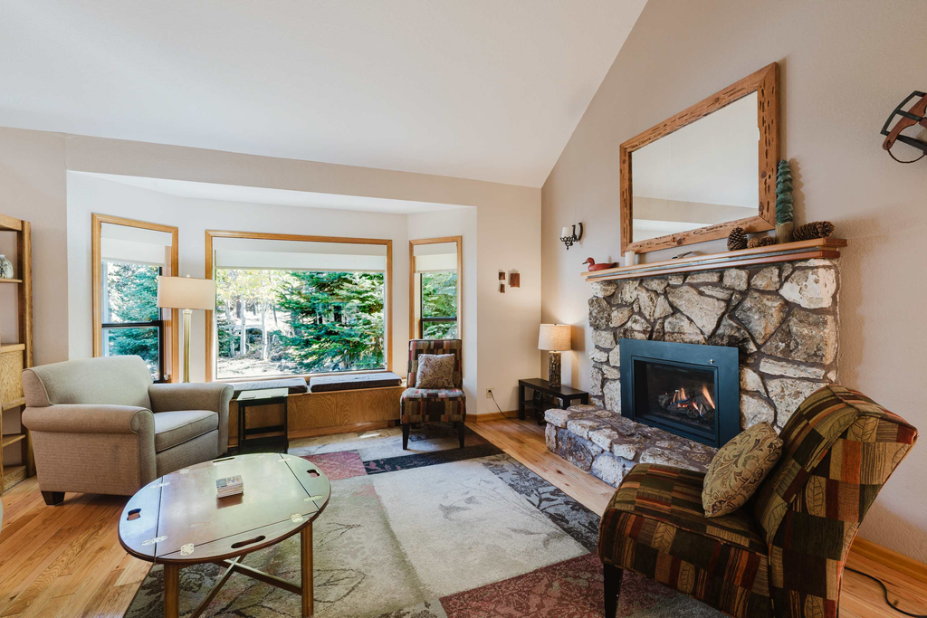 Sunriver Fun - Fireplaces, Hot tub & SHARC