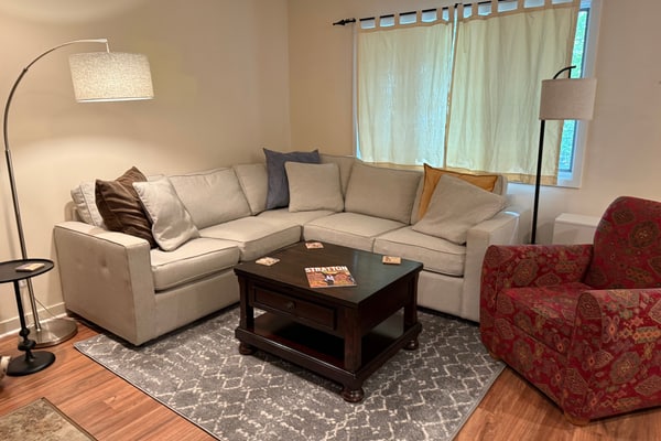 2BR condo w/ ski locker, w/d, wifi