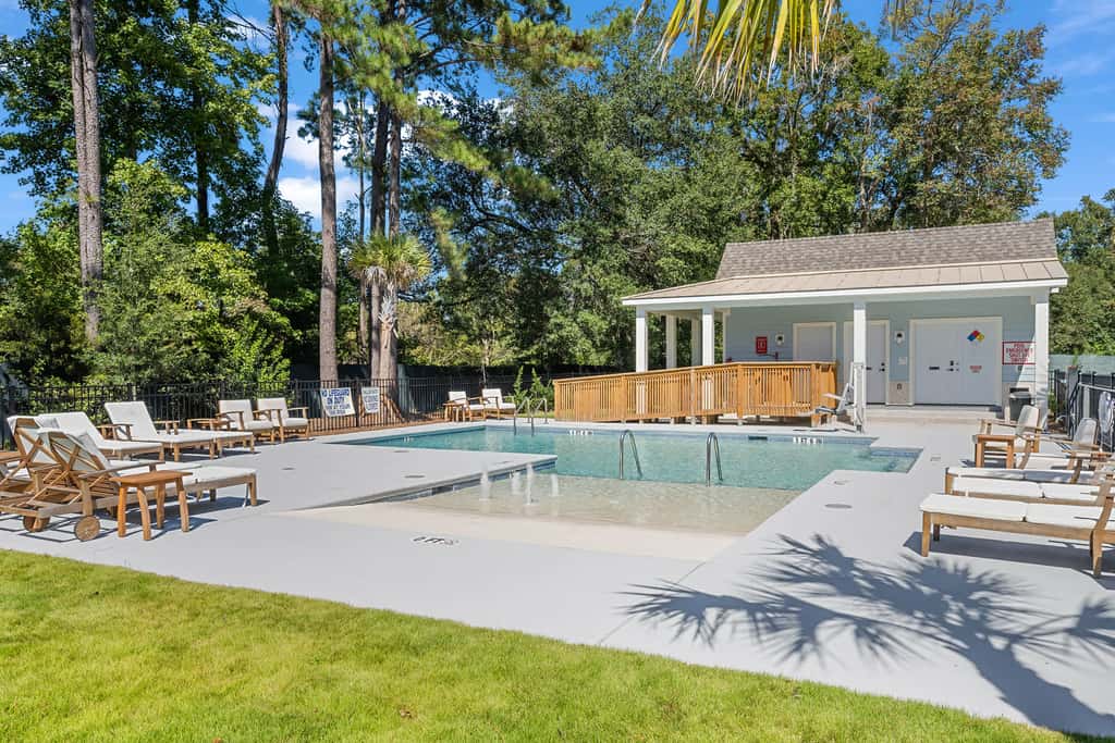 Brand New Retreat Private Pool & Golf Simulator