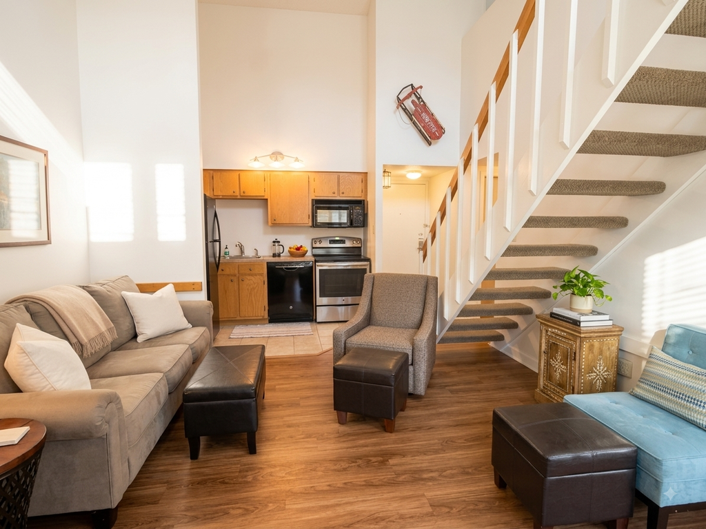 1 BR Plus Loft: Silver Creek 2507