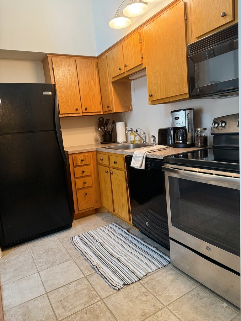 1 BR Plus Loft: Silver Creek 2507