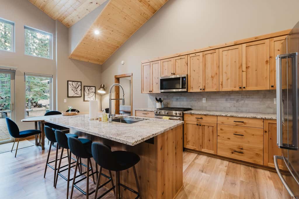 Luxury Pines Retreat at Black Butte Ranch 
