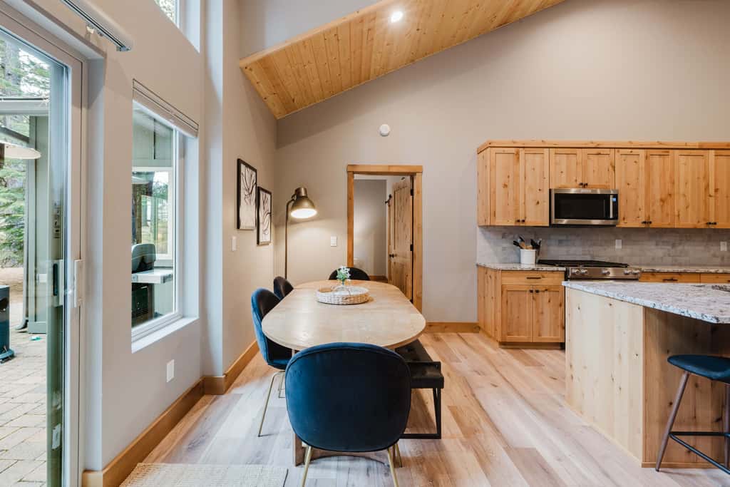 Luxury Pines Retreat at Black Butte Ranch 