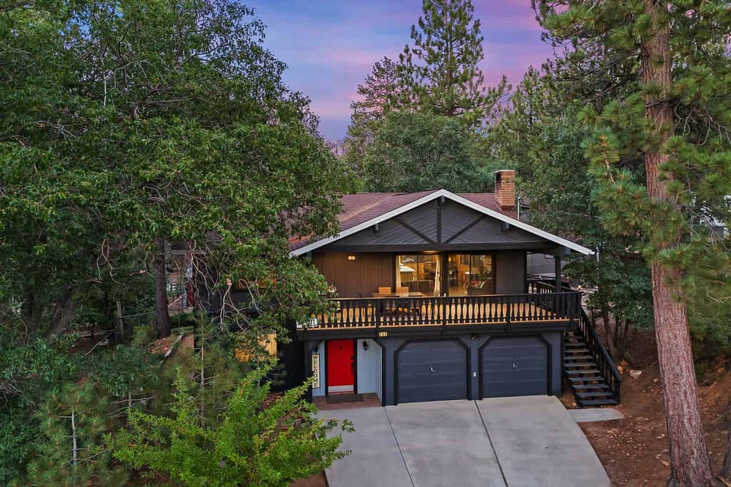 Steps to Snow Summit · 4BR · Spa & Man Cave