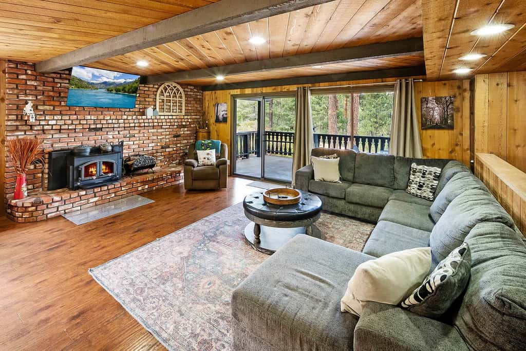 Steps to Snow Summit · 4BR · Spa & Man Cave