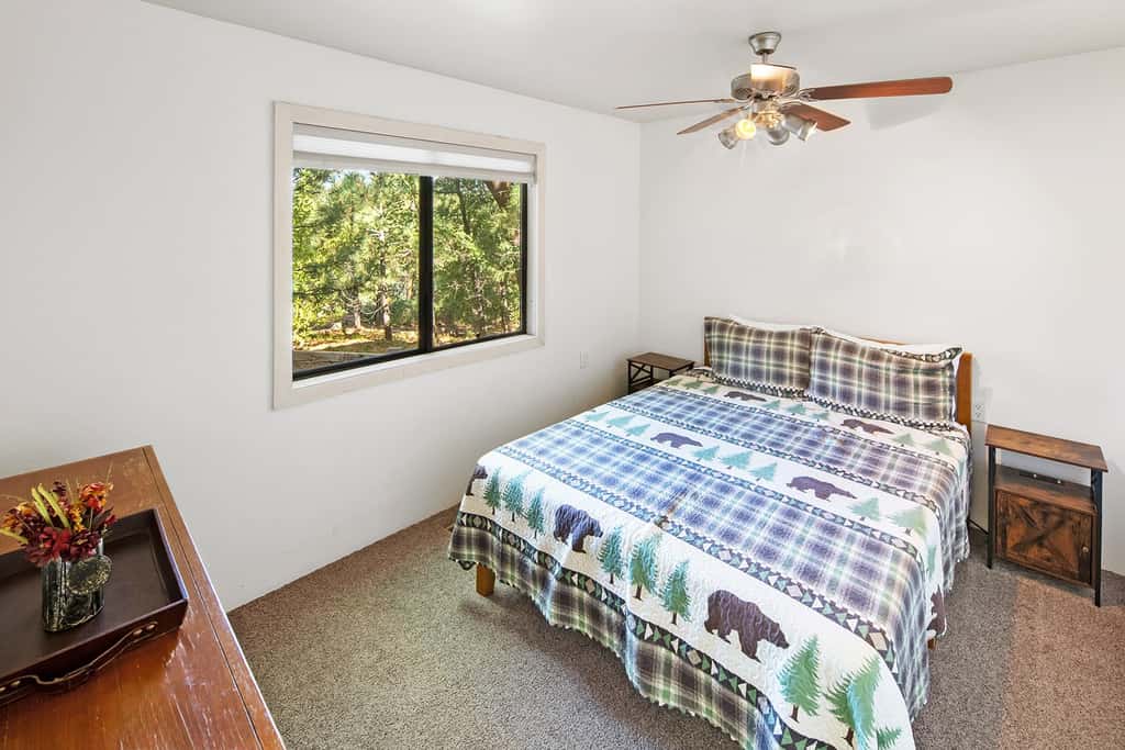 Steps to Snow Summit · 4BR · Spa & Man Cave