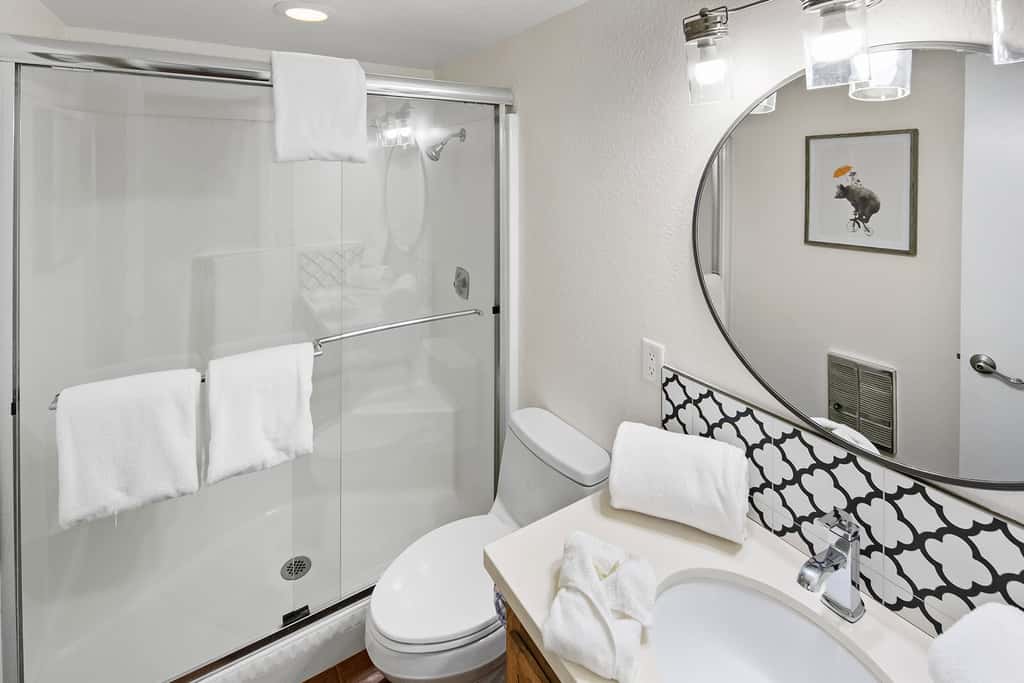 Steps to Snow Summit · 4BR · Spa & Man Cave