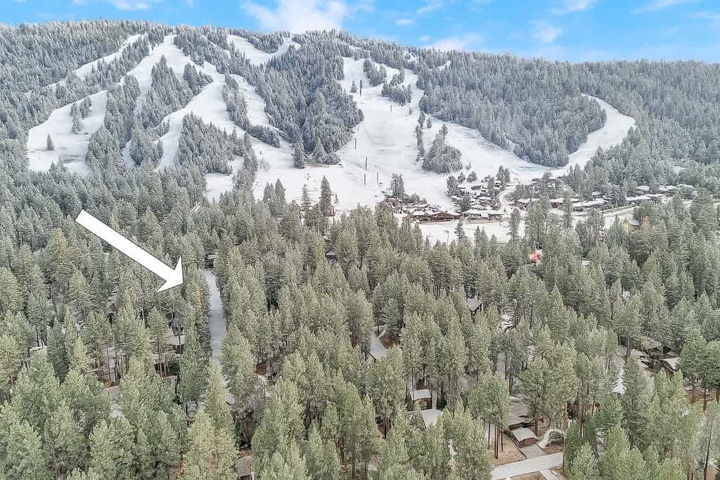Walk to Snow Summit · Game Room & Spa · Sleeps 8