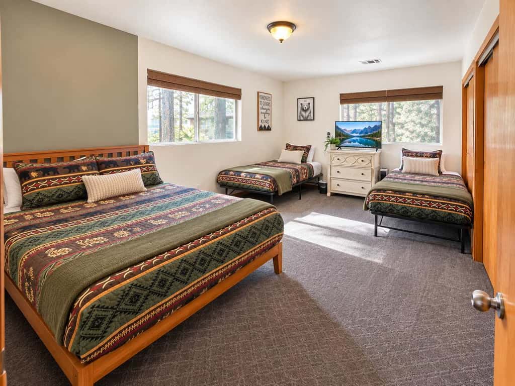 Walk to Snow Summit · Game Room & Spa · Sleeps 8