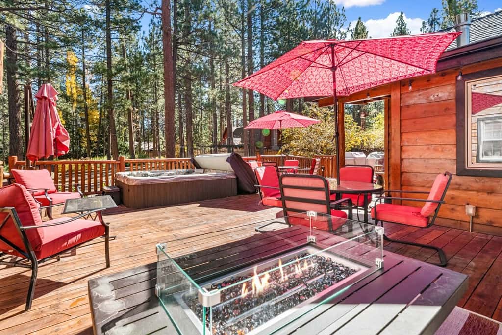 1-Acre Estate · Sleeps 16 · Near Slopes & Village
