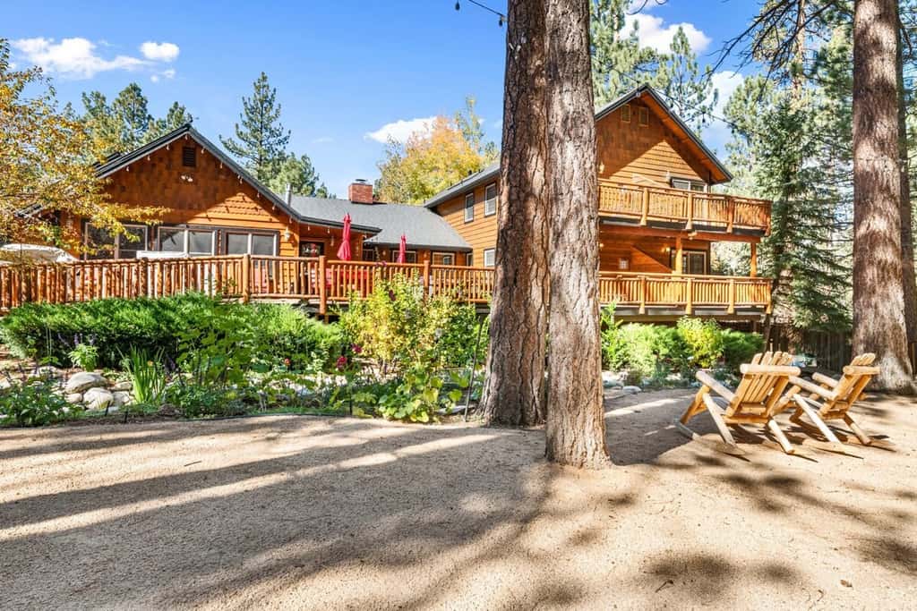 1-Acre Estate · Sleeps 16 · Near Slopes & Village