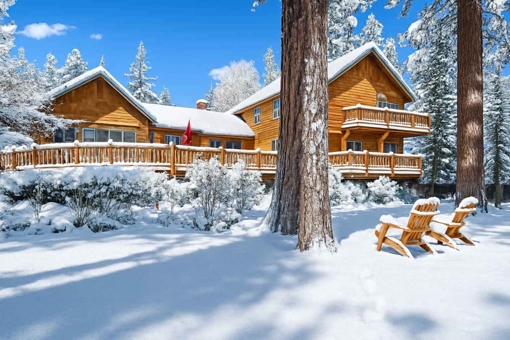1-Acre Estate · Sleeps 16 · Near Slopes & Village