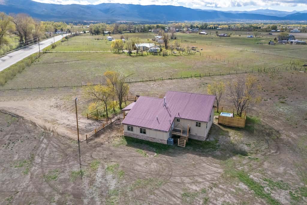 Casa del Solecito - Hot Tub, Game Room & Mountain Views