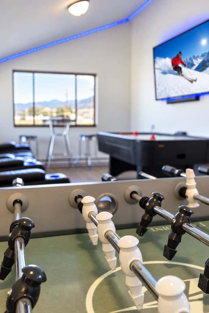 Casa del Solecito - Hot Tub, Game Room & Mountain Views