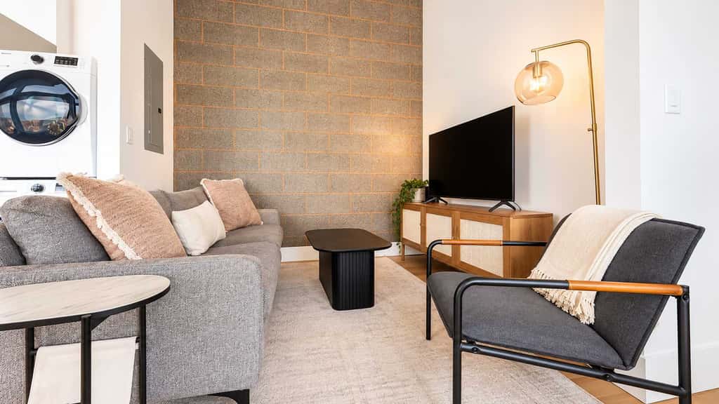 Roami at Studio 135 - Modern and Spacious 2BR