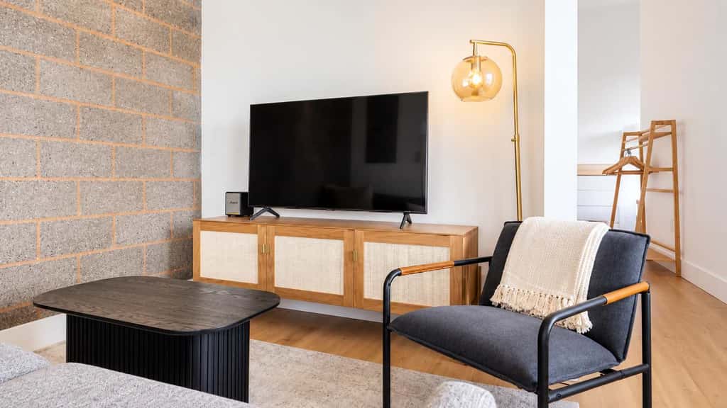 Roami at Studio 135 - Modern and Spacious 2BR
