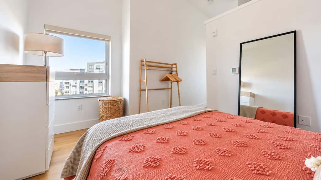 Roami at Studio 135 - Modern and Spacious 2BR