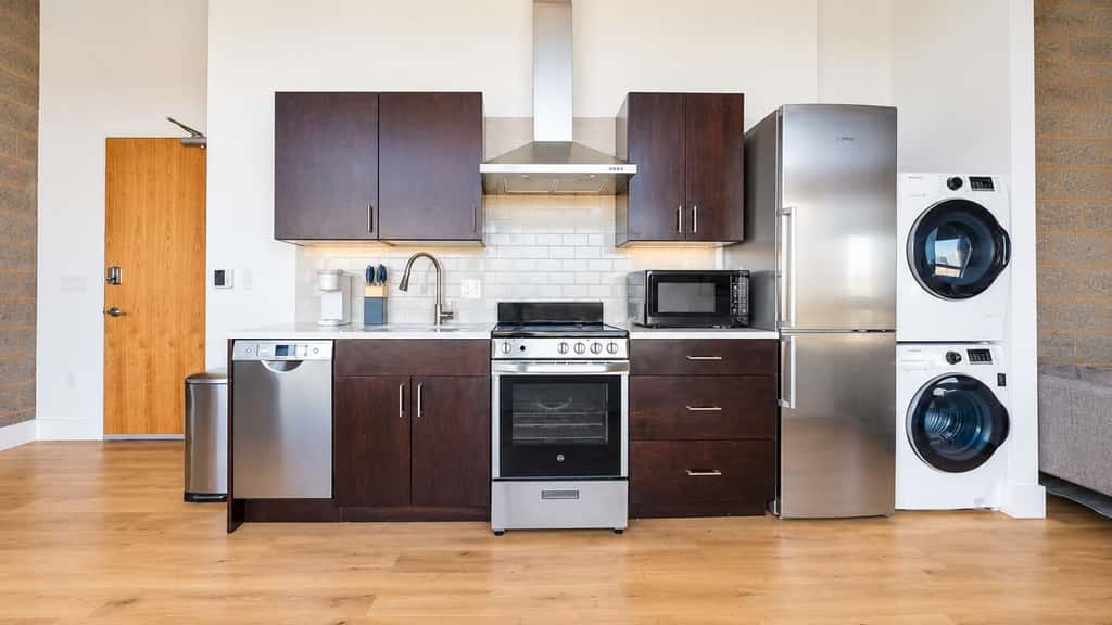 Roami at Studio 135 - Modern and Spacious 2BR