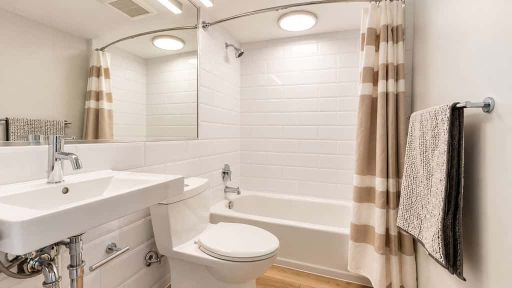 Roami at Studio 135 - Modern and Spacious 2BR