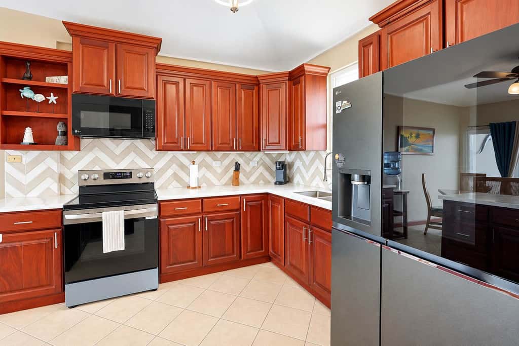 Renovated Lagoon View Condo with Pool in San Pedro