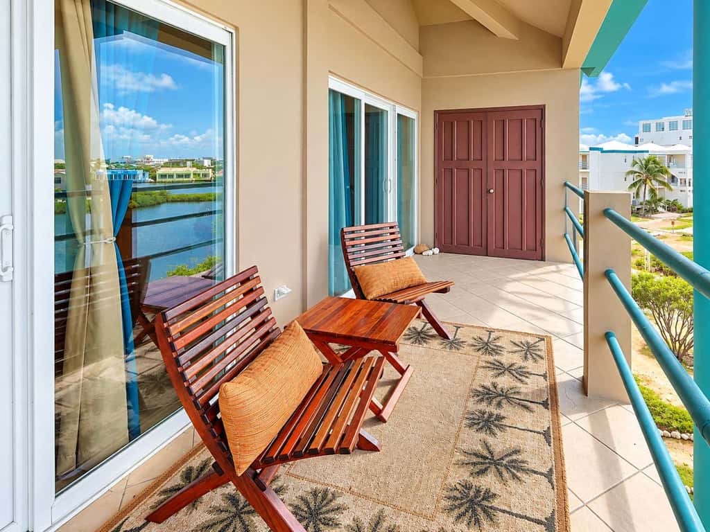 Renovated Lagoon View Condo with Pool in San Pedro