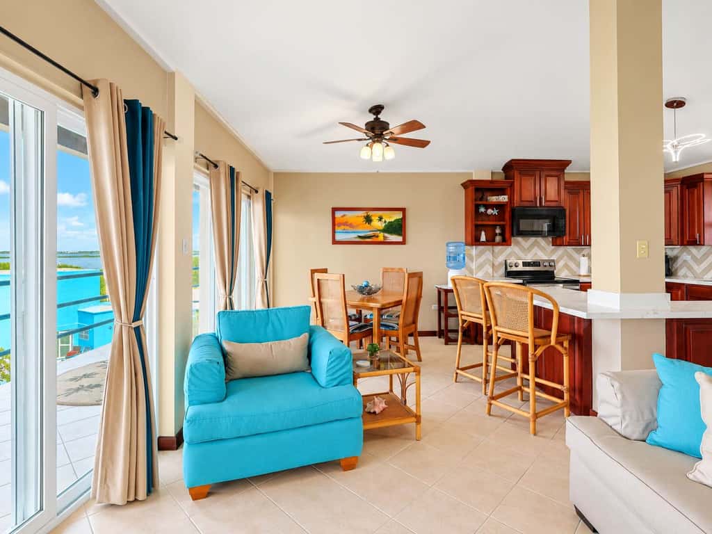 Renovated Lagoon View Condo with Pool in San Pedro